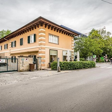 Green Flat By Grazrentals With Garden View & Parking Included Zewnętrze zdjęcie