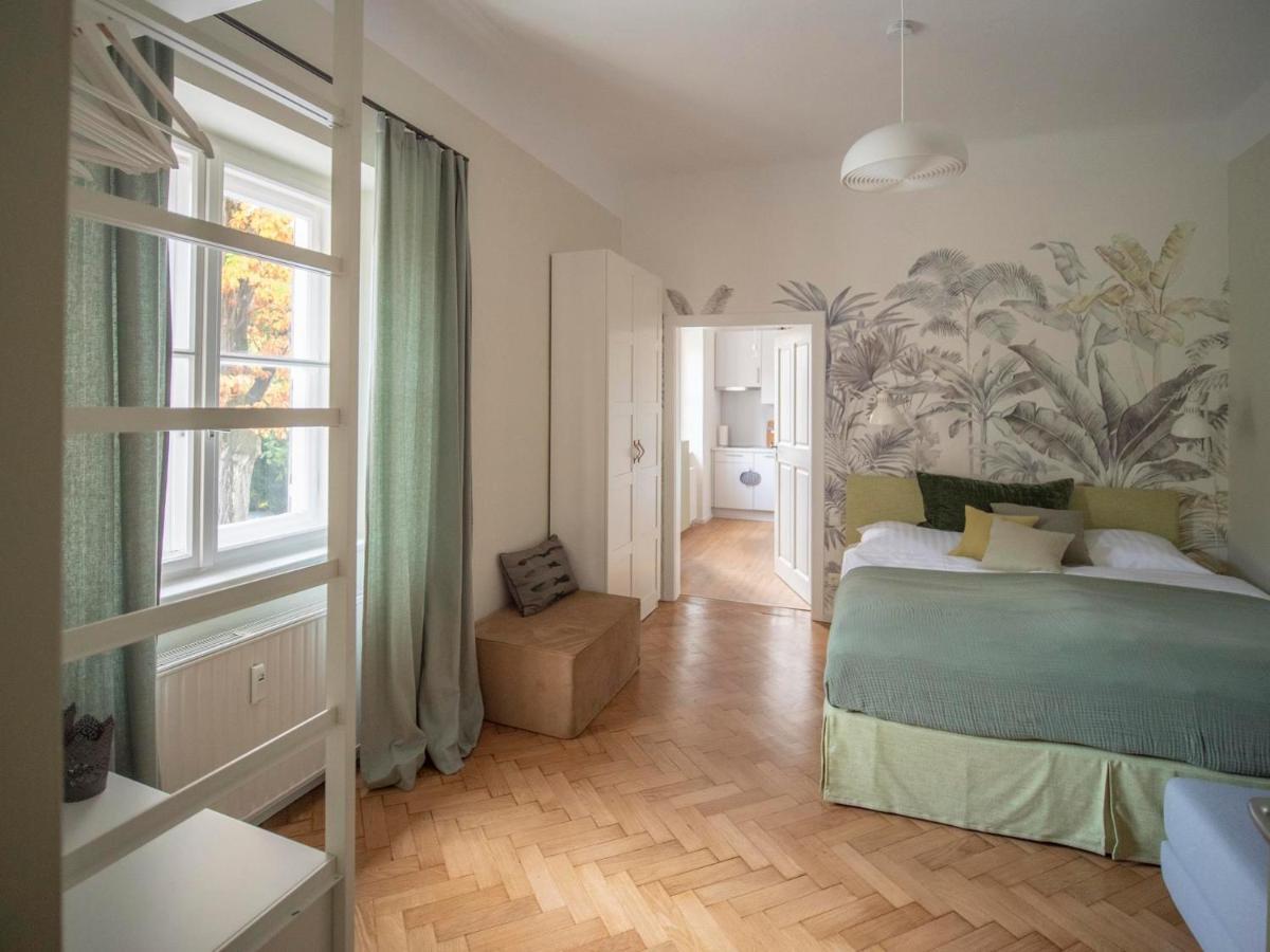 Green Flat By Grazrentals With Garden View & Parking Included Zewnętrze zdjęcie
