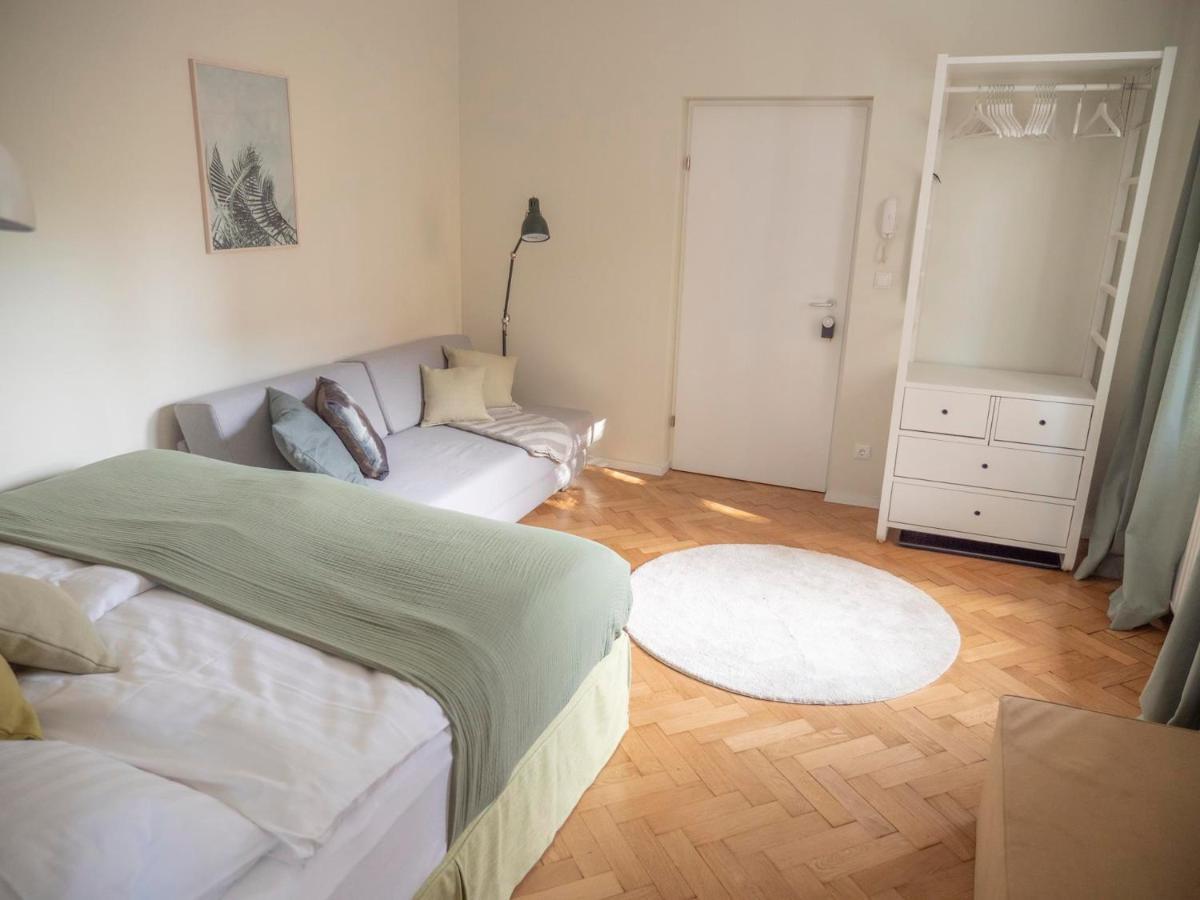 Green Flat By Grazrentals With Garden View & Parking Included Zewnętrze zdjęcie